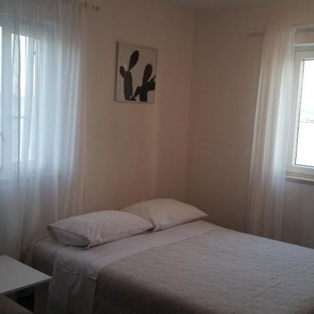 Apartman Pape Pakoštane Eksteriør billede