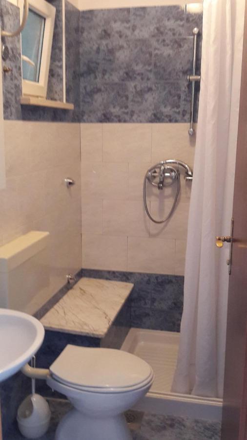 Apartman Pape Pakoštane Eksteriør billede